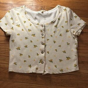 Offwhite/ Cream Crop top